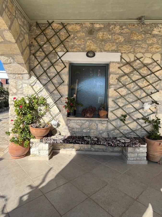 Вилла Katerina'S Rest Stone Ηouse Charakas Экстерьер фото