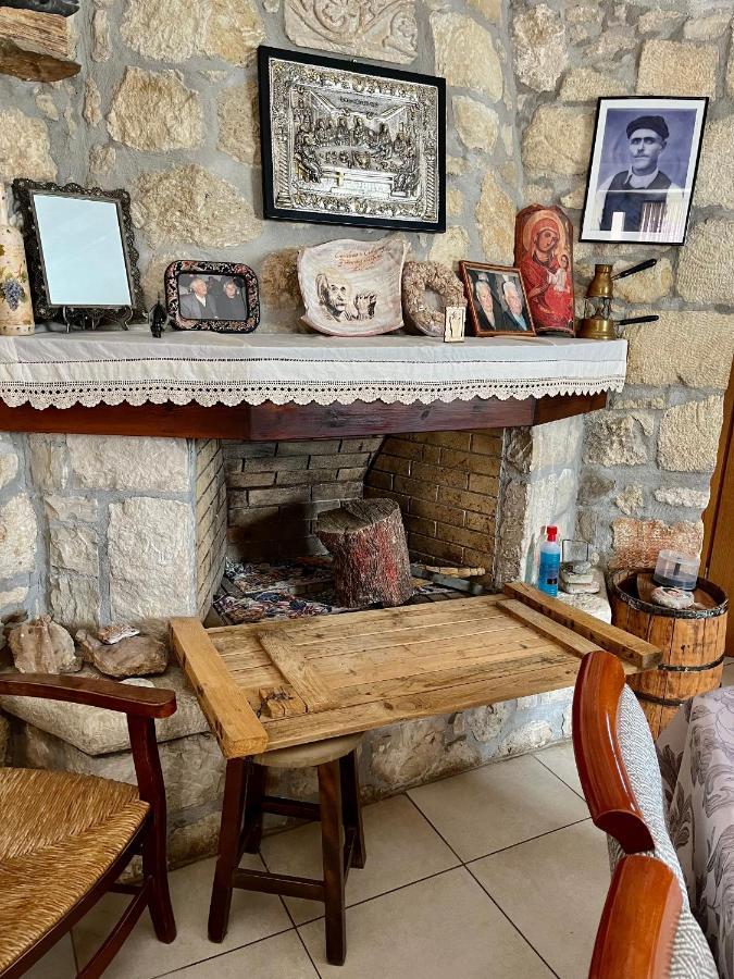 Вилла Katerina'S Rest Stone Ηouse Charakas Экстерьер фото